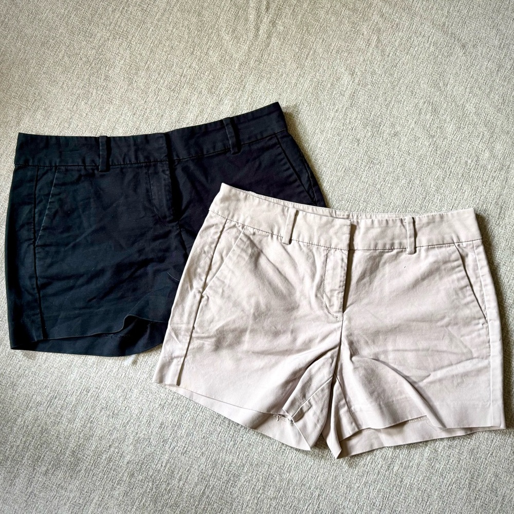 Ann Taylor Black and Tan 4” Inseam Signature Shorts